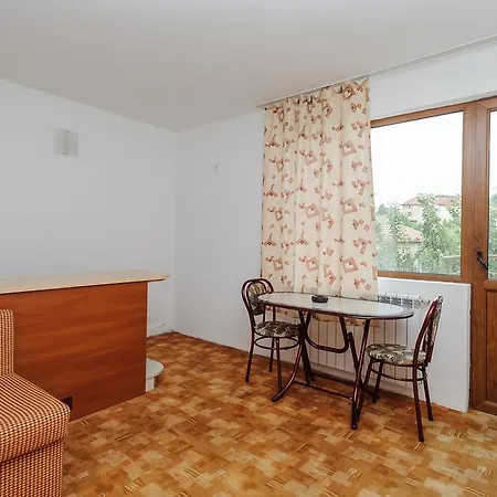 Galema 2* ابزور