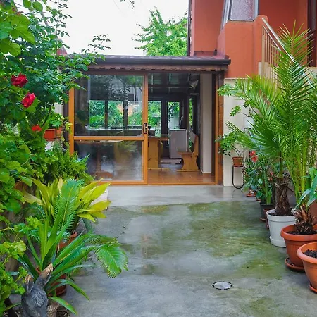 بيت ضيافة Galema 2*